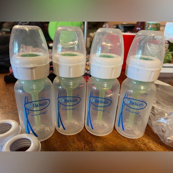 Dr Brown bottles, 6 in bundle, 2-8 oz, 4-4oz, preemie nipples - Picture 1 of 3